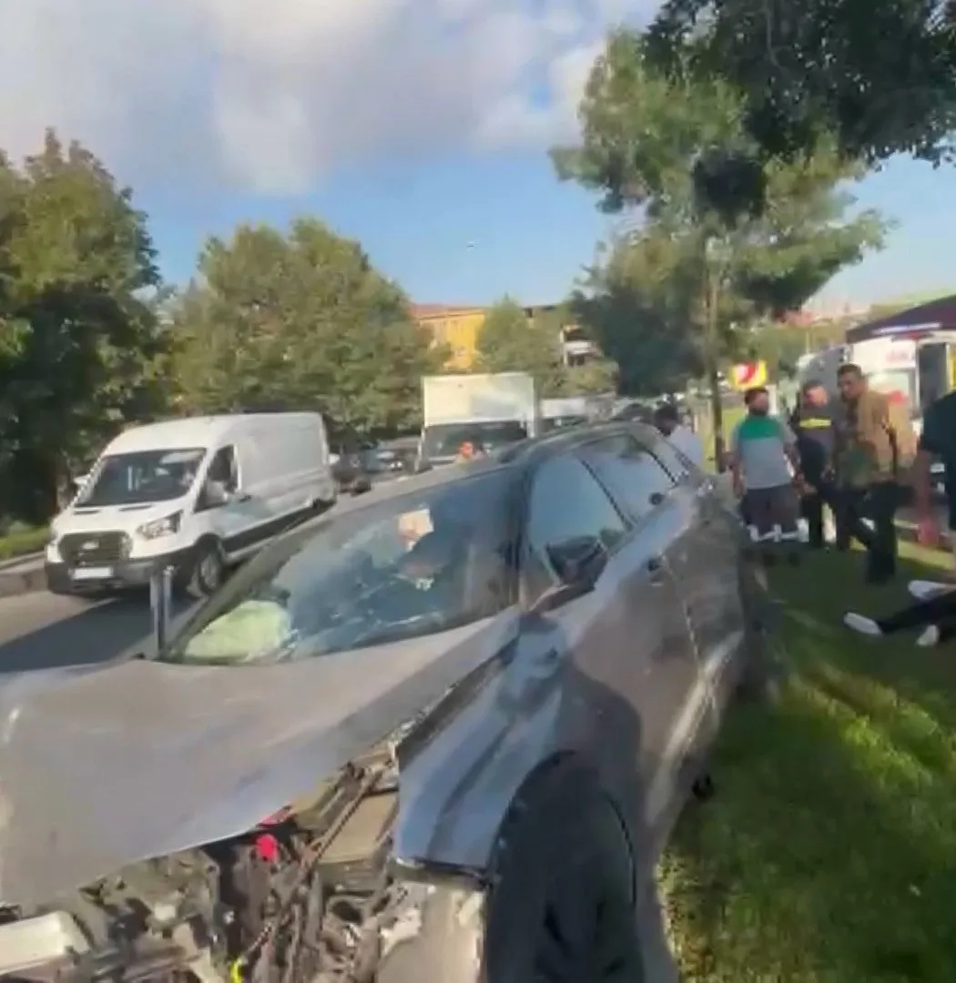 Sabah işe giderken kamyona arkadan çarptı, 3’ü çocuk 6 kişi yaralandı