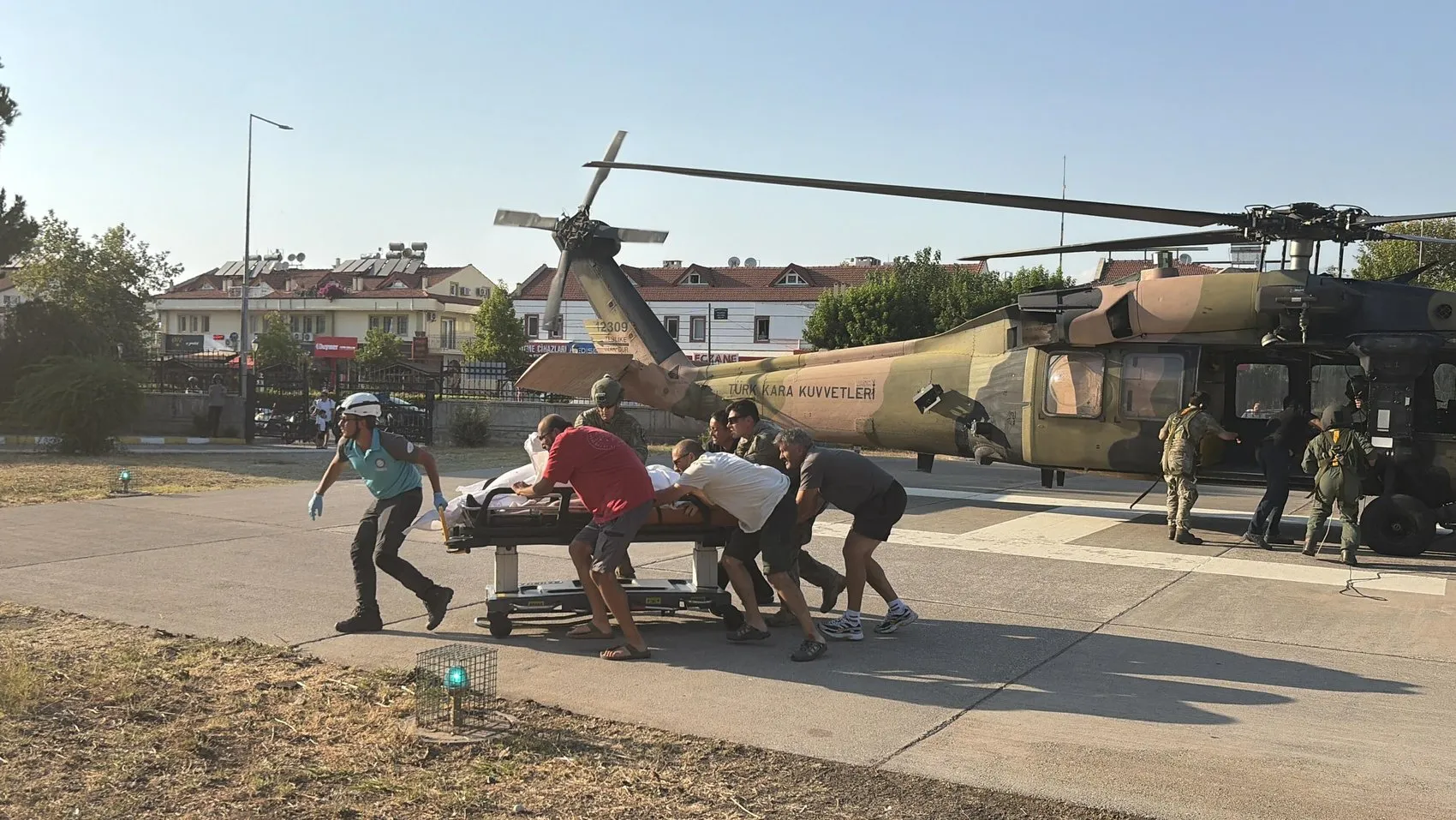 Babadağ'da tandem atlayışı faciayla bitti Pilot ve Çinli turist öldü