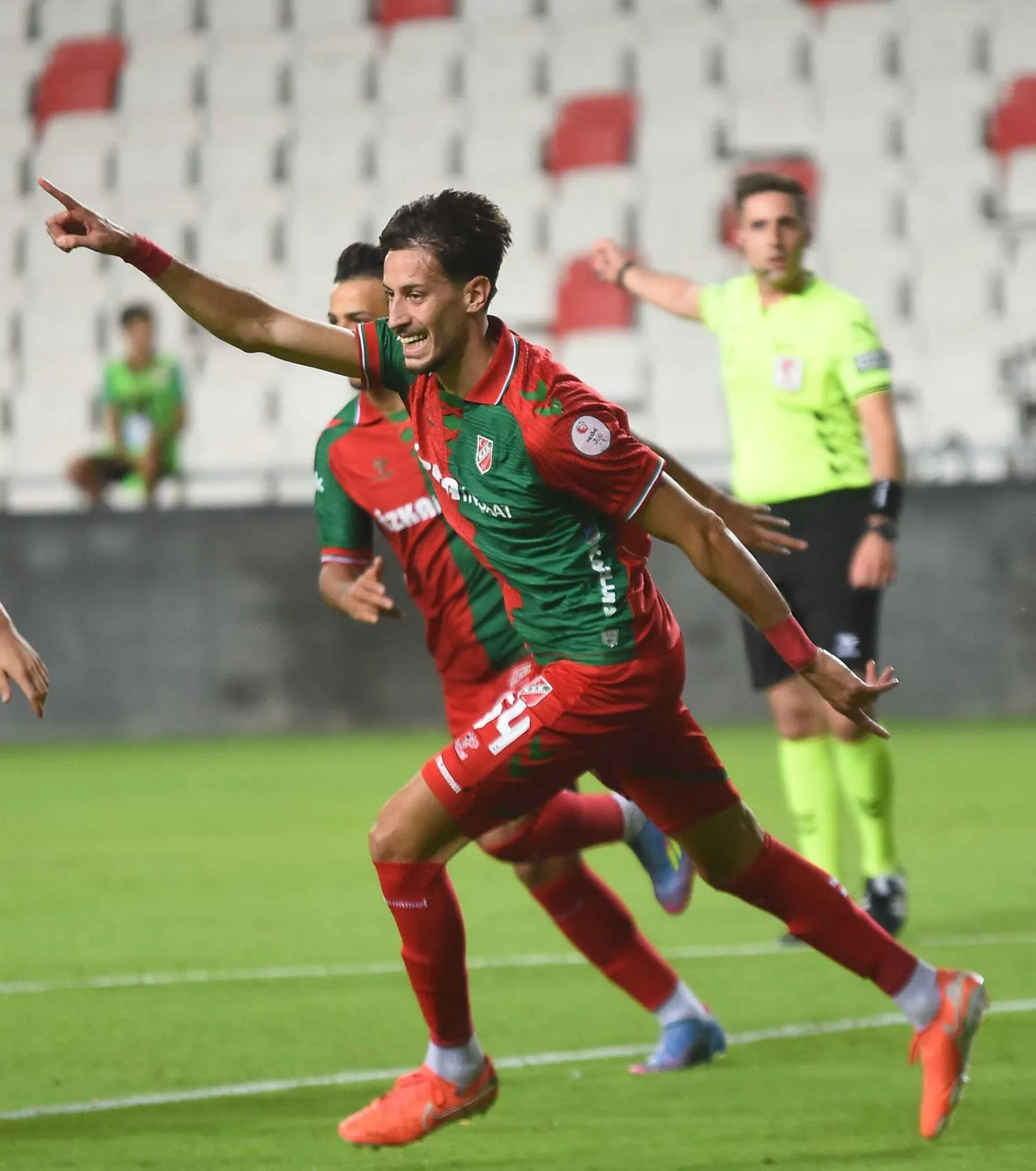 Karşıyaka'ya eski transferi yüzünden icra şoku