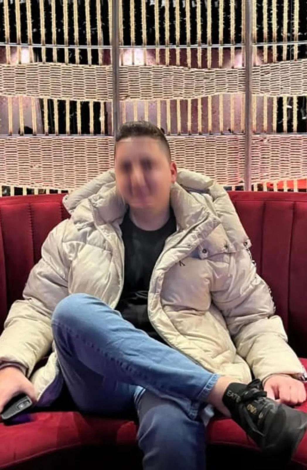 Kartını arkadaşına verdi hapse girdi