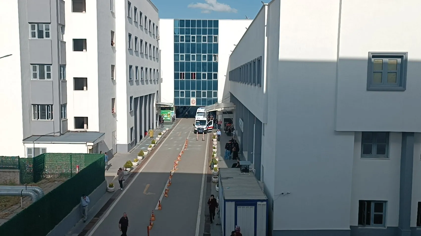 71 yaşındaki adamdan 3 gündür haber yoktu, kapıyı itfaiye kırdı