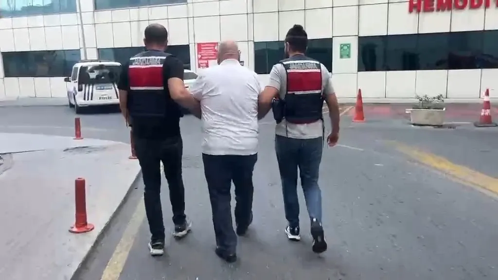 MİT görevlisi taklidi yapan dolandırıcılara operasyon