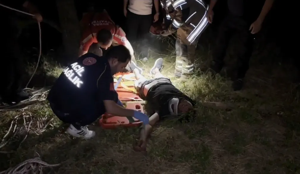 Bursa'da gece yarısı korkunç kaza Otomobil uçuruma yuvarlandı