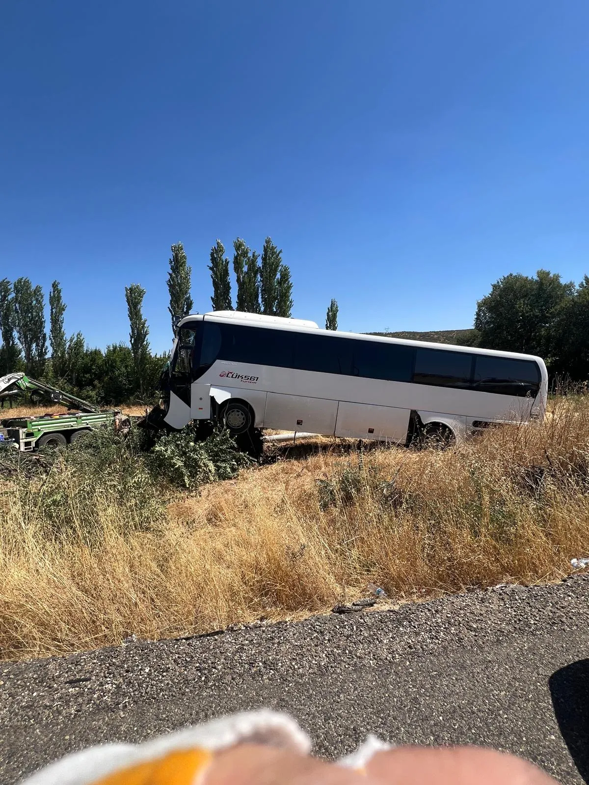 Diyarbakır Lice yolunda otobüs kaza yaptı