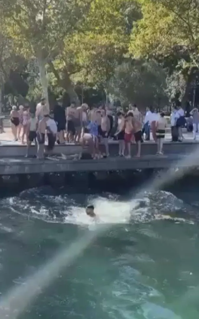 Bebek Sahili'nde turisti baygın halde sudan çıkardılar, ilk müdahaleyi hemşire yaptı
