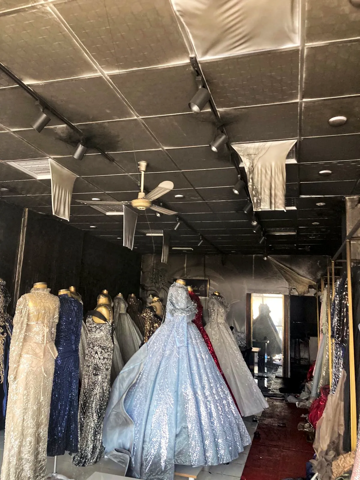 Boşanma aşamasındaki eşi gelinlikçi dükkanını kundakladı, jandarma gözaltına aldı