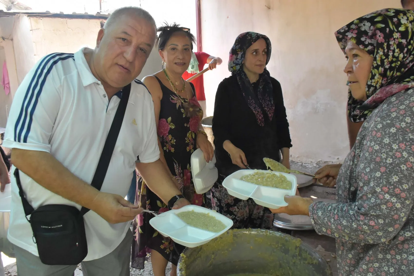 İzmir'de incir şöleni Bardacık üreticisiyle buluştu