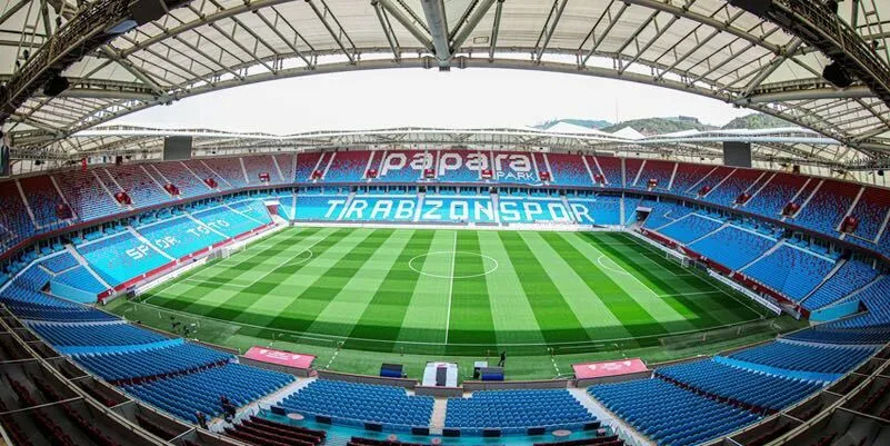 Trabzonspor taraftarı Salah ile tribün rekorunu yerle bir etti