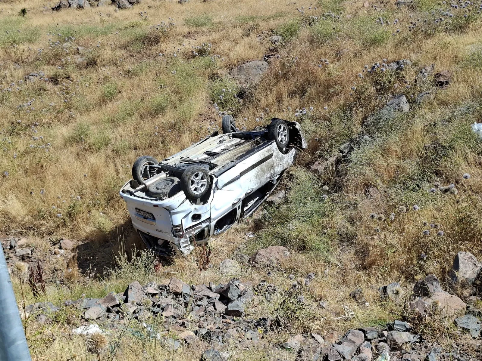 Bingöl yolunda trafik kazası Altı kişi hastaneye kaldırıldı