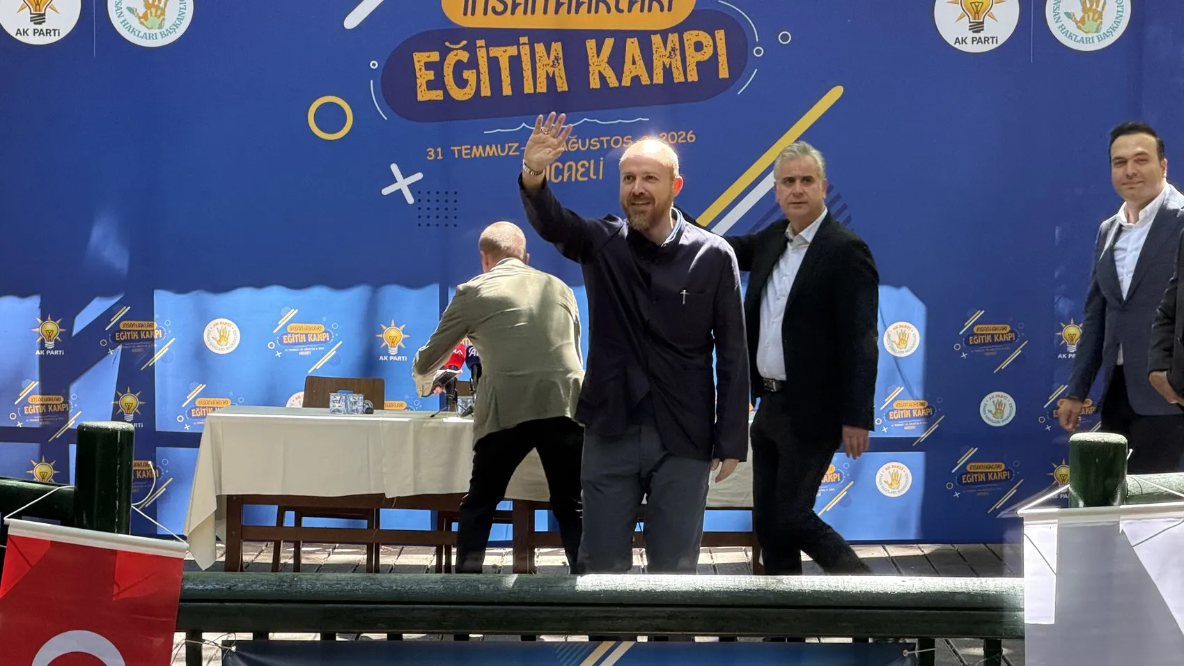 Bilal Erdoğan gençlerle insan haklarını konuştu