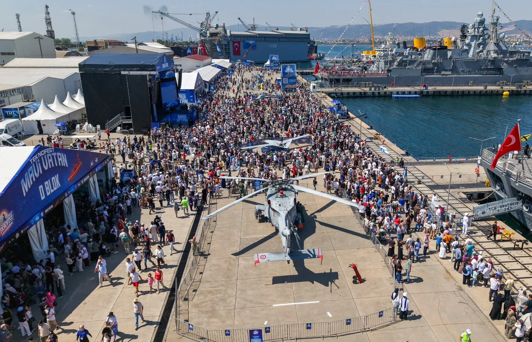 Deniz Kuvvetleri'nin vitrini TEKNOFEST Mavi Vatan-2026 sona erdi