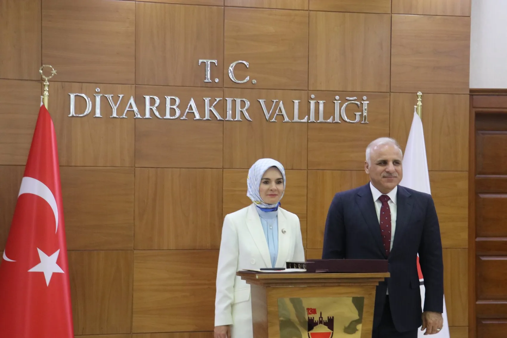 Gençlere evlilik desteğinde 300 bine yakın başvuru toplandı