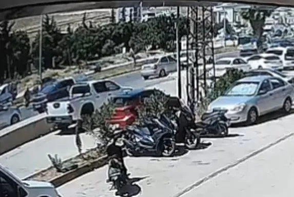 Reyhanlı yolunda feci kaza Yolun karşısına geçen kadın hayatını kaybetti