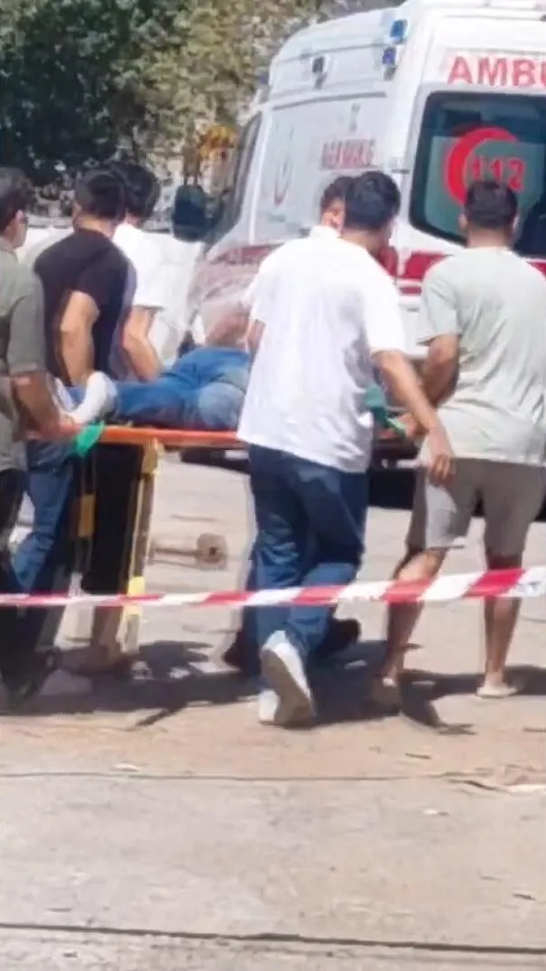 Sultanbeyli'de çatı altında kalan mühendis öldü, cenazesi ailesine verildi