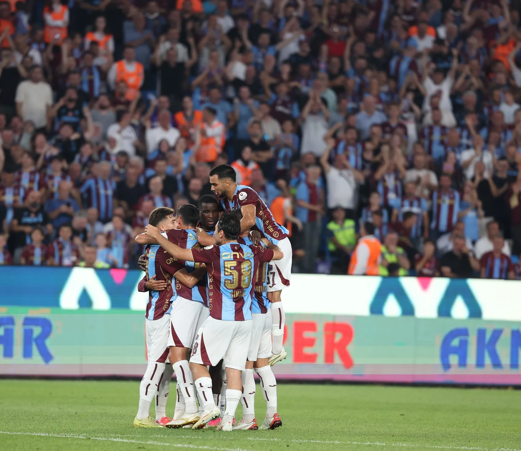 Trabzonspor ile Başakşehir Karşı Karşıya Geldi