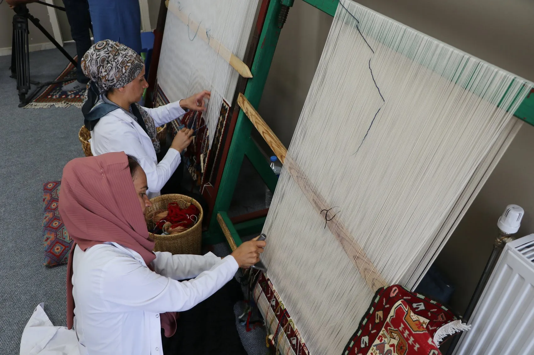 Van'da kaybolmaya yüz tutan dokuma sanatı yeniden tezgahta
