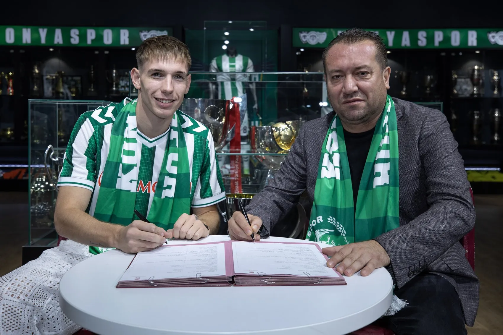 Konyaspor orta sahayı Macar genç yetenekle güçlendirdi
