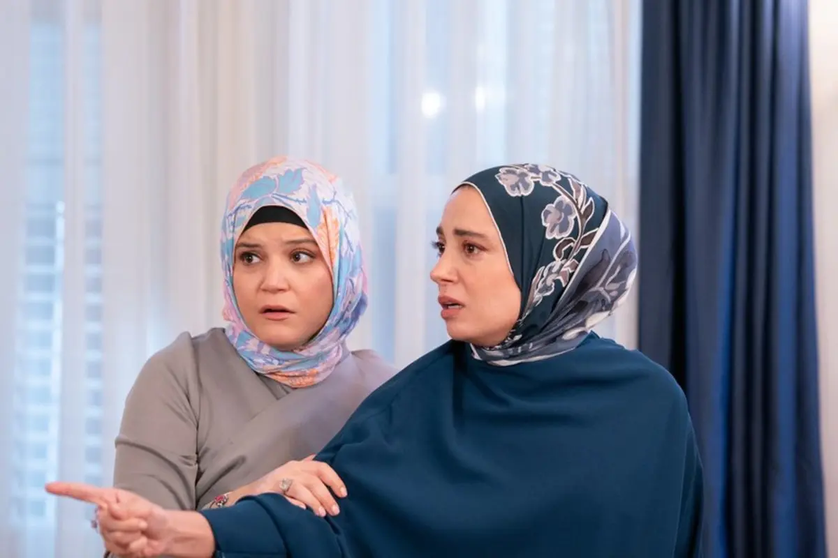 Gelen telefonla şok oldu! Nursema Kızılcık Şerbeti nden apar topar çıkartıldı! Sebebi buymuş... 1