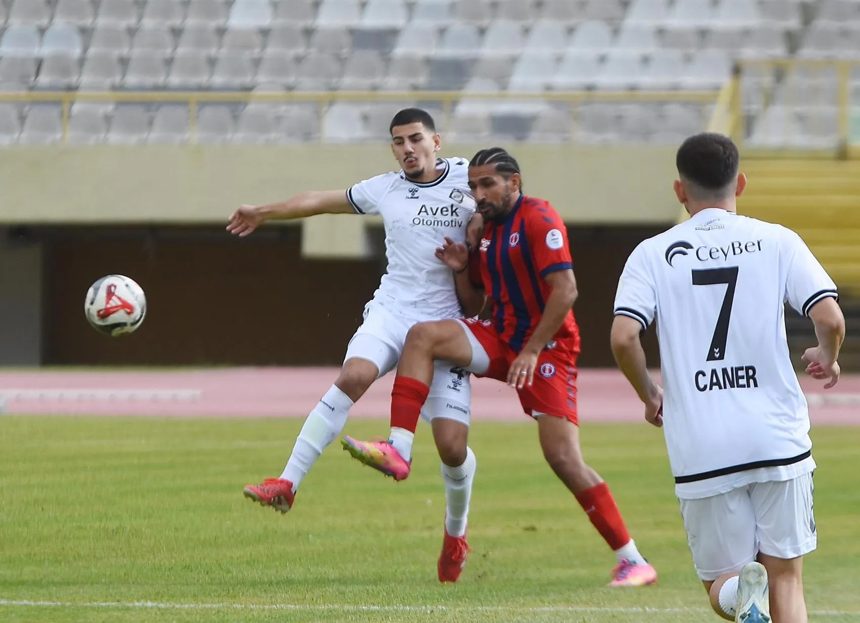 Altay krizin eşiğinden döndü