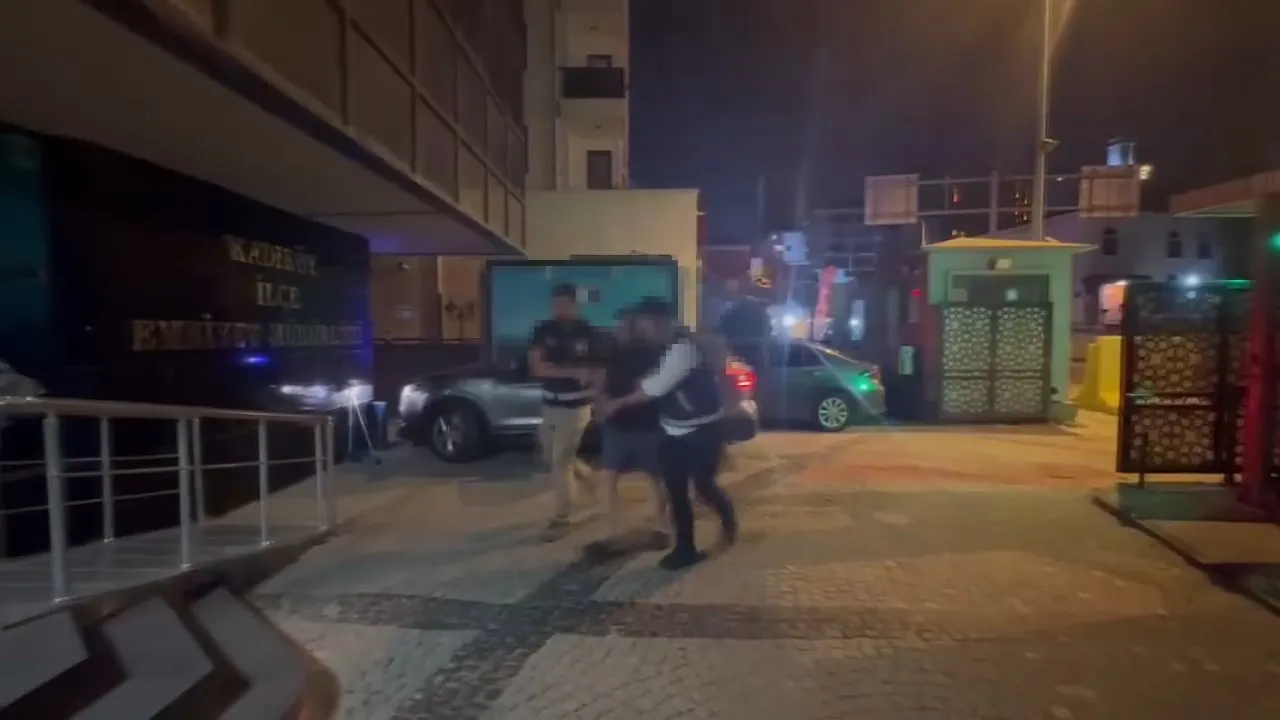 Kadıköy'de uyuşturucu operasyonu 14 yıl hapis cezasıyla aranan hükümlü yakalandı