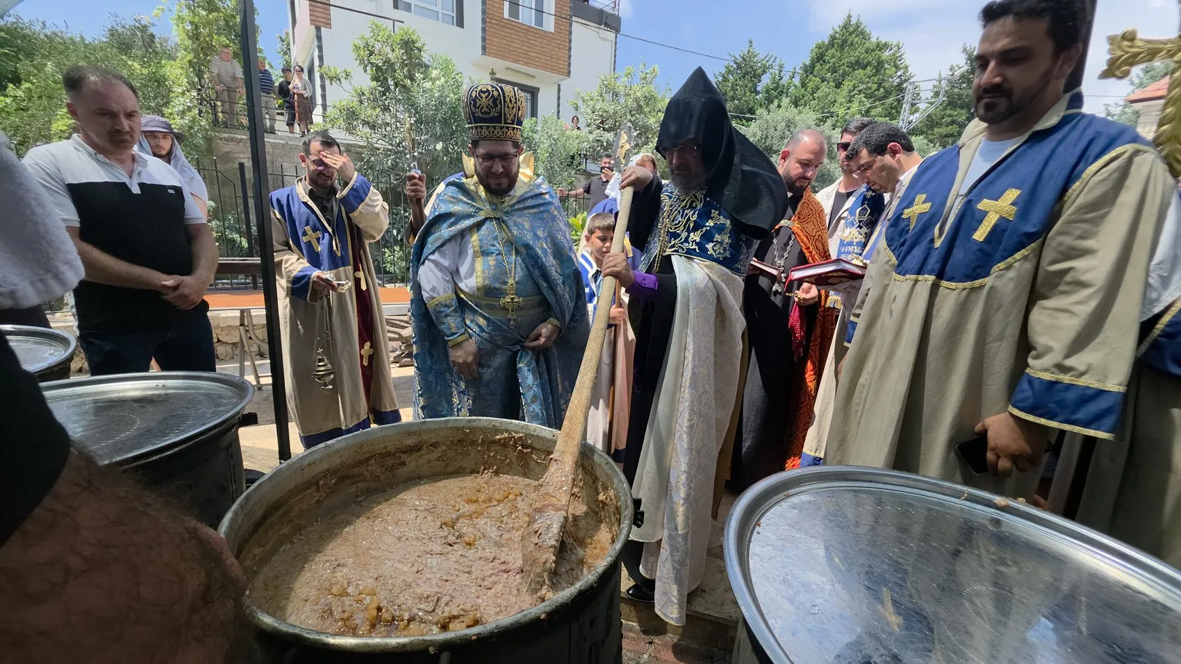 Vakıfköy'de geleneksel üzüm hasadı ve Meryem Ana ayini