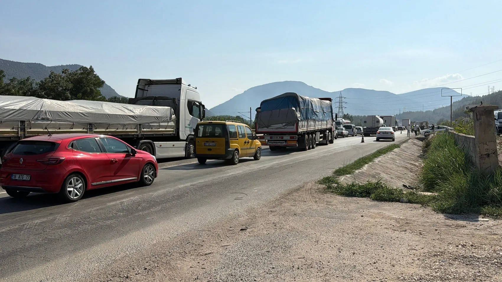 Bilecik ormanlarında korkutan yangın kontrol altına alındı