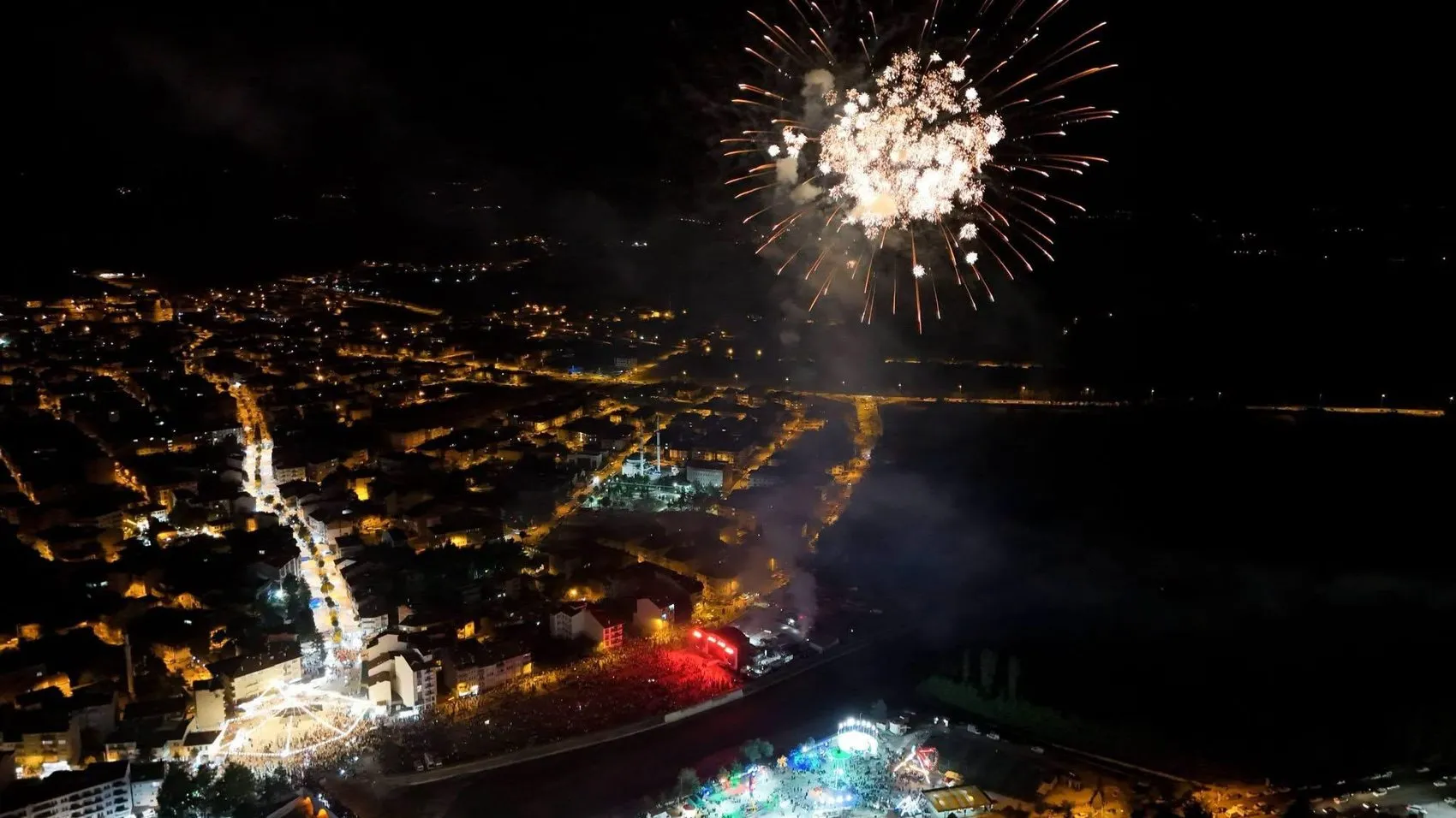 Taşköprü Festivali'nde Edis ve Bengü'ye sarımsaklı final