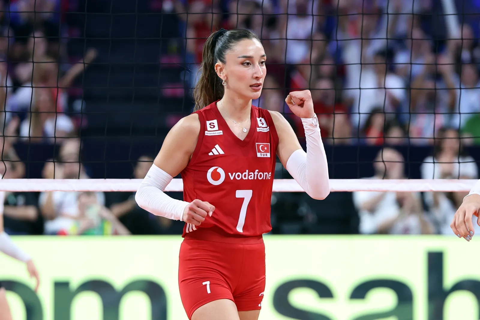 Sultanlar sahasında Macaristan'ı geçti, grupta kayıpsız devam ediyor