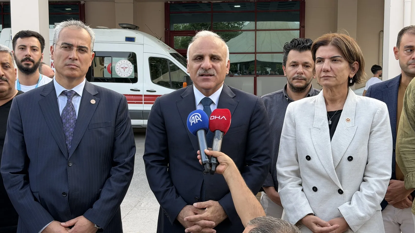Lice yolunda minibüs faciası 7 kişi yaşamını yitirdi