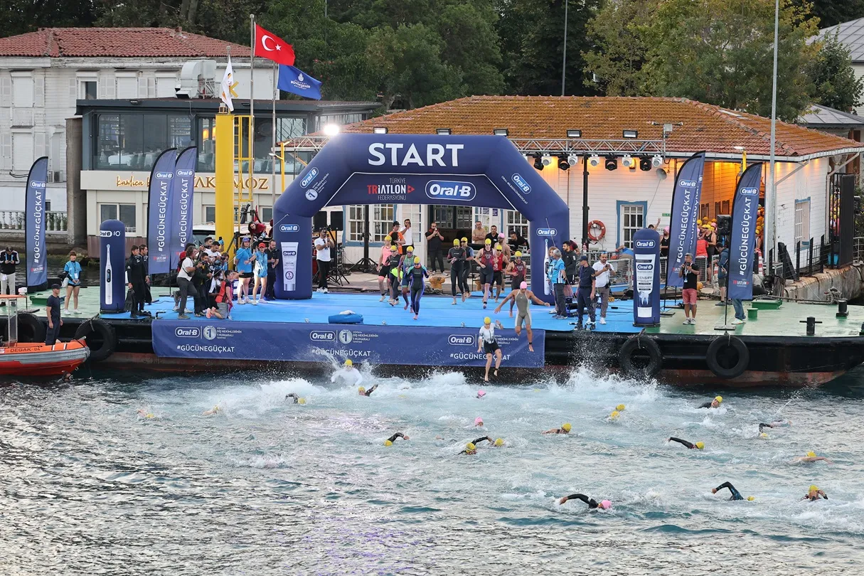 Boğaz’da triatlon heyecanı Kıtalararası yarış Beykoz’da tamamlandı