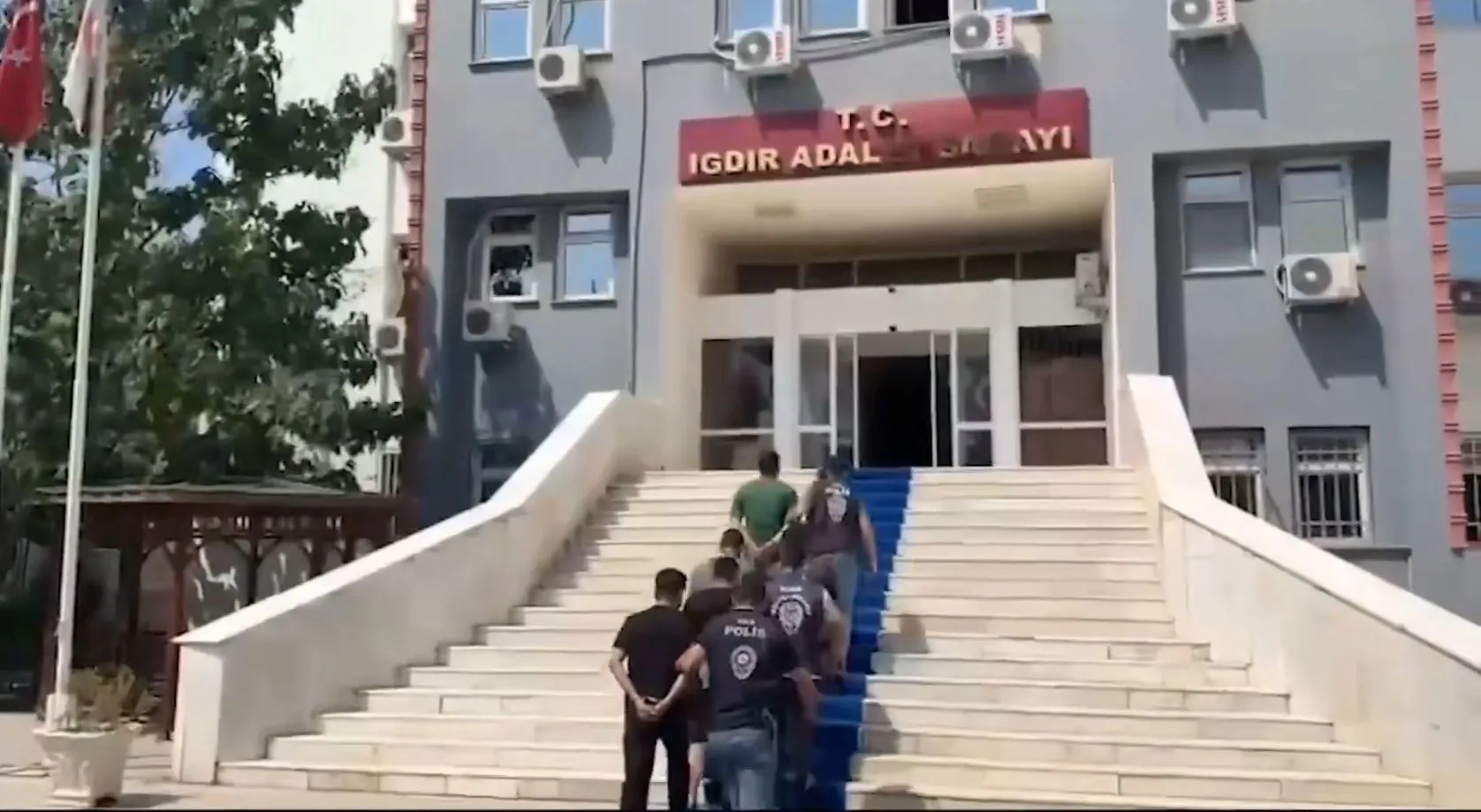 Siber suç şebekelerine beş günde ağır darbe