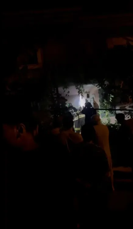 Adana'da boşanmak isteyen eşini reddeden mimar evi ateşe verdi