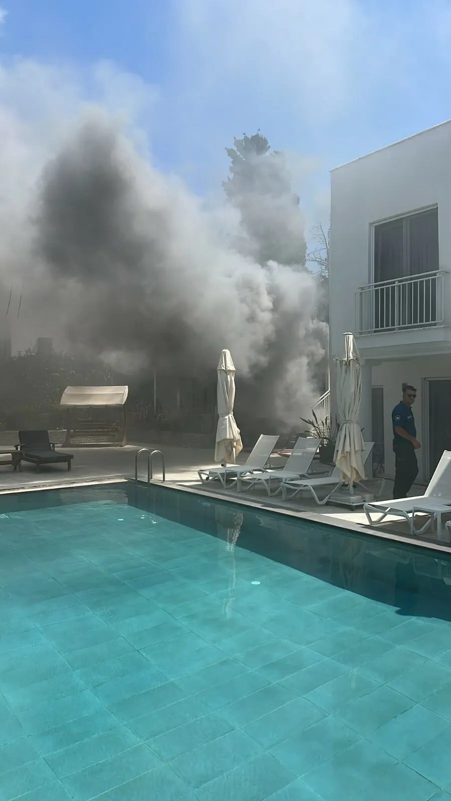 Bodrum Yalıkavak'ta otel bahçesinde yangın paniği
