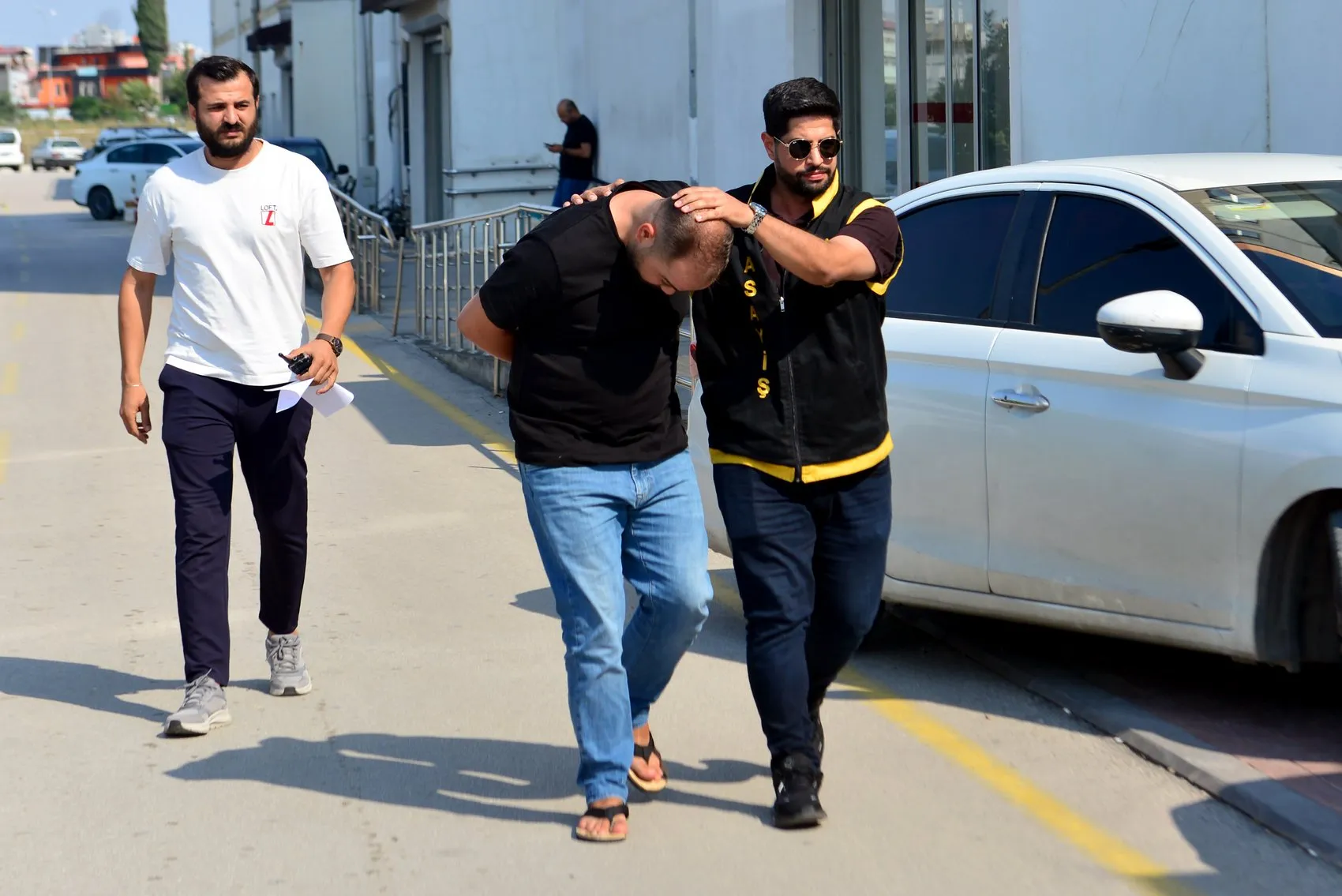 Adana'da basit bir bakışma cinayetle bitti