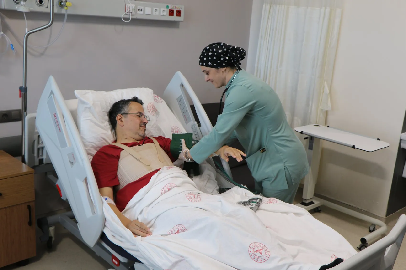 Tıp dünyasında bir ilk: ALS hastasına imkansız denilen çift kapak operasyonu