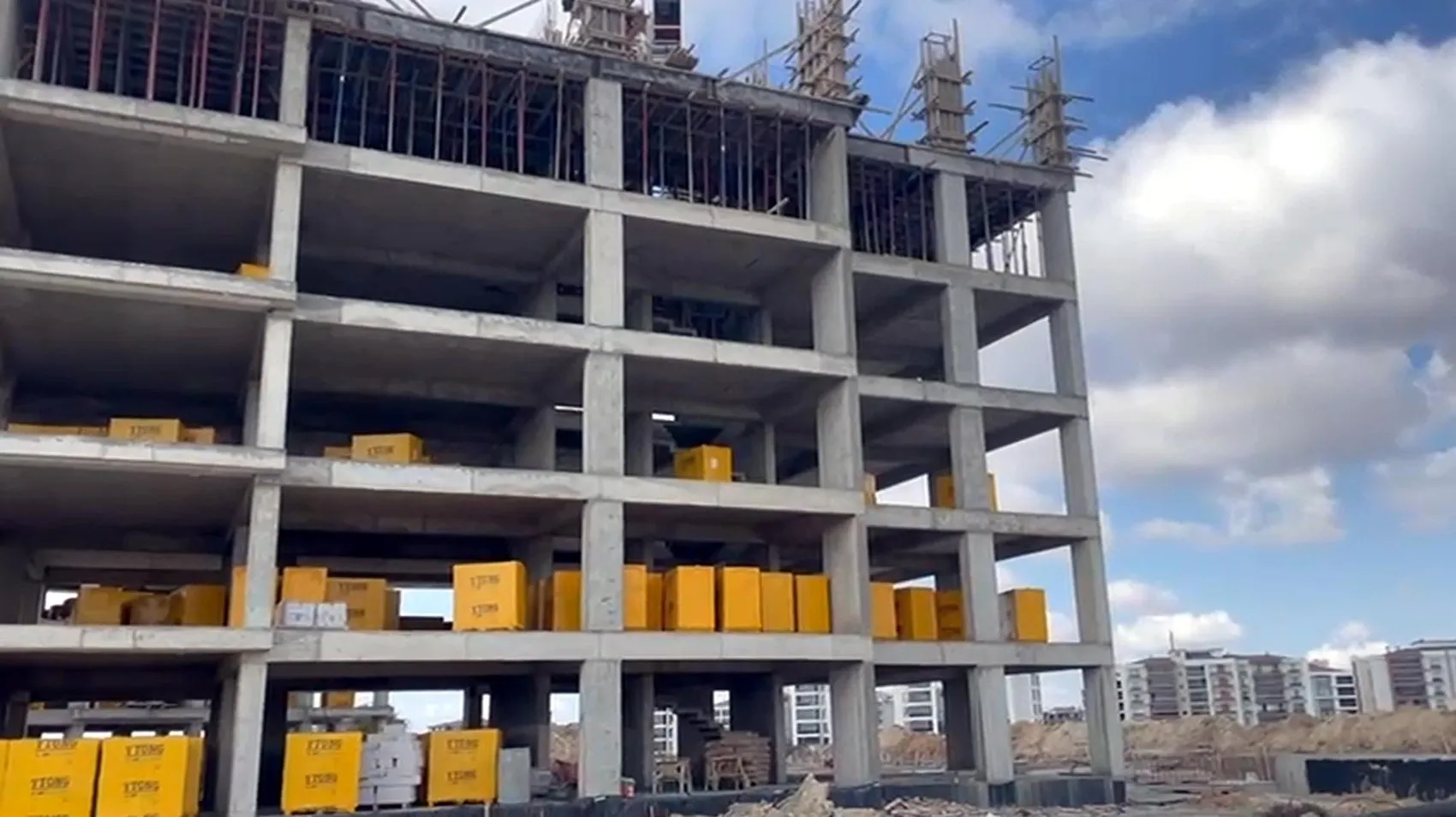 Çerkezköy'de inşaat işçisi 6. kattan düşerek yaşamını yitirdi
