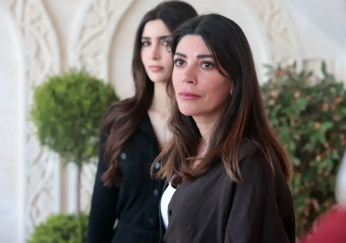 Uzak Şehir e apar topar veda etmişti! Ceren Moray kararını verdi 1