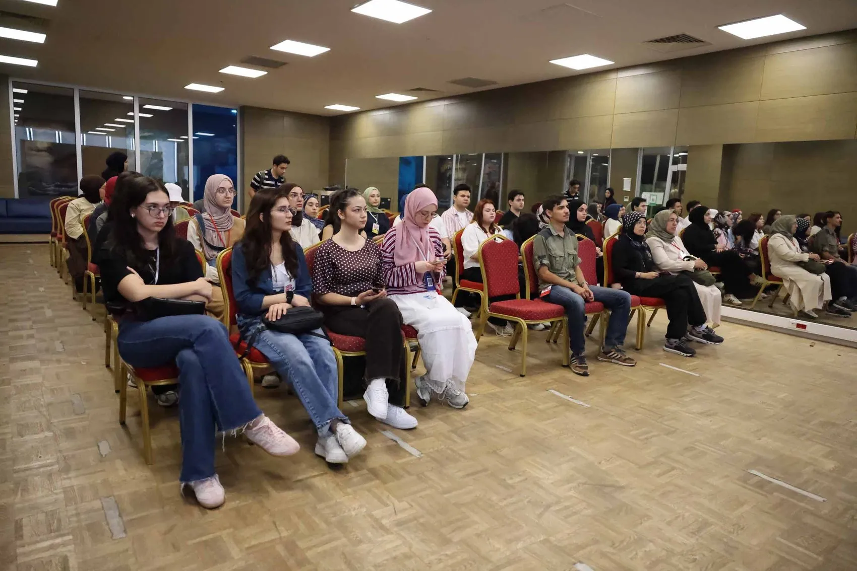 Gençler geleceğini bakanlarla planlıyor