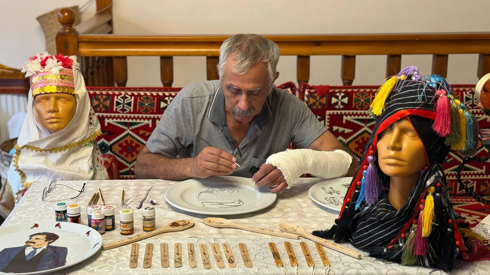 Ankara'dan dünyaya uzanan fırça darbeleri: Halk oyunları tabaklarda hayat buluyor