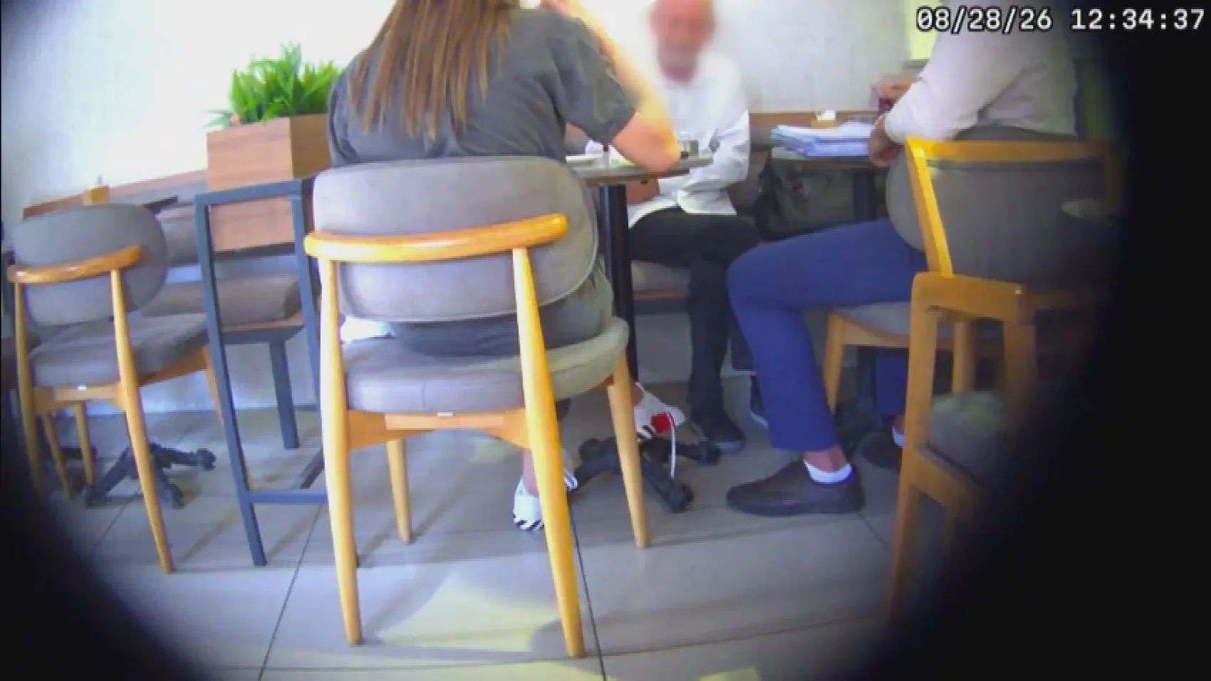 İstanbul'da adliye koridorlarında skandal Tahliye vaadiyle para isteyen avukat ve 3 şüpheli suçüstü yakalandı