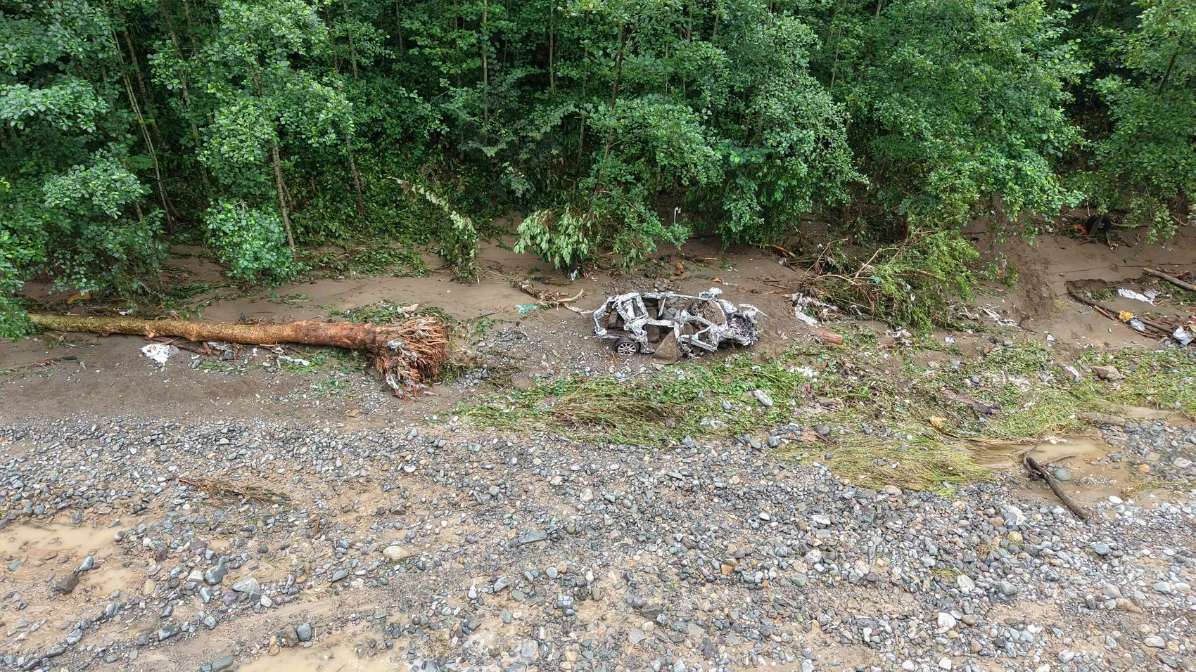 Giresun sel felaketinde iki kişiye ulaşılmaya çalışılıyor