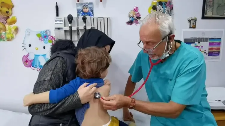 Bursa’da 80 yaşındaki doktor pistlerin tozunu attırıyor