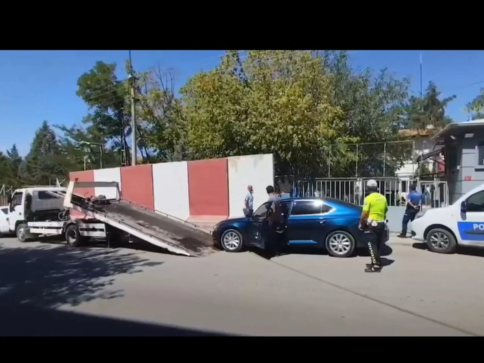 Diyarbakırda çocukları tavana çıkaran sürücüye rekor trafik cezası