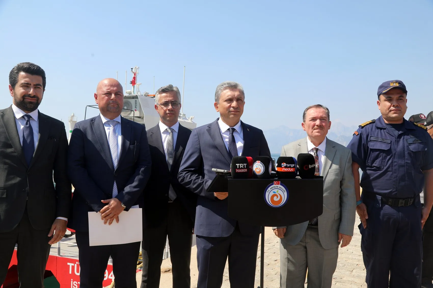 Antalya denizlerinde plastik avı başladı Kirletene ağır ceza yolda