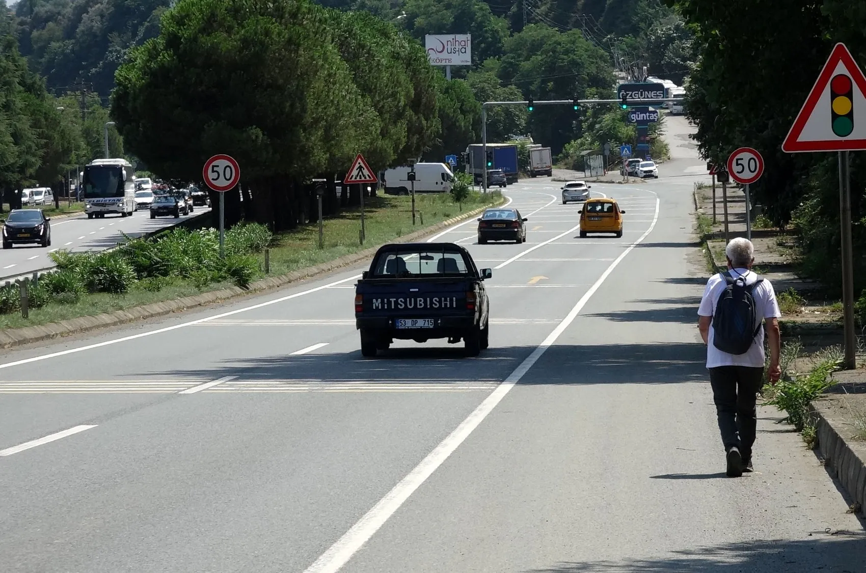 Çocuk ölümlerine dur demek için Trabzon'dan Ankara'ya yürüyor
