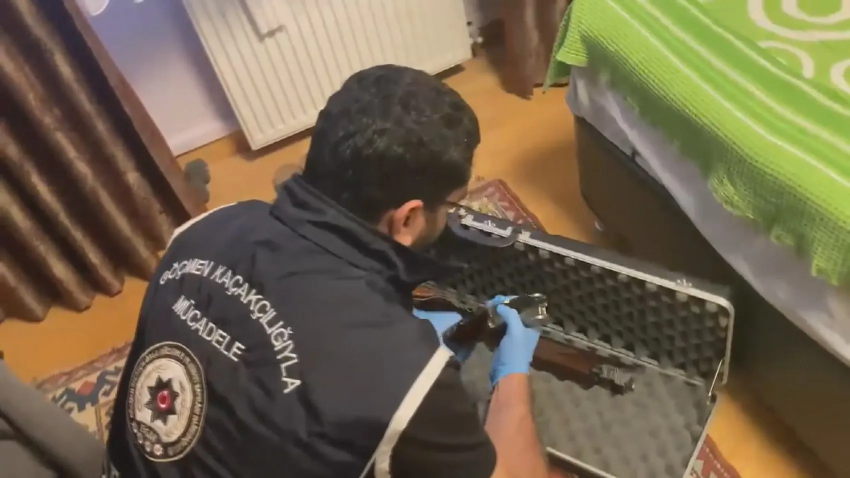 Sahte raporla vatandaşlık satan şebekeye büyük operasyon