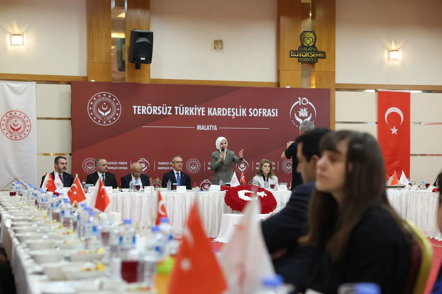 Bakan Göktaş şehit aileleriyle buluştu Terörsüz Türkiye hedefi