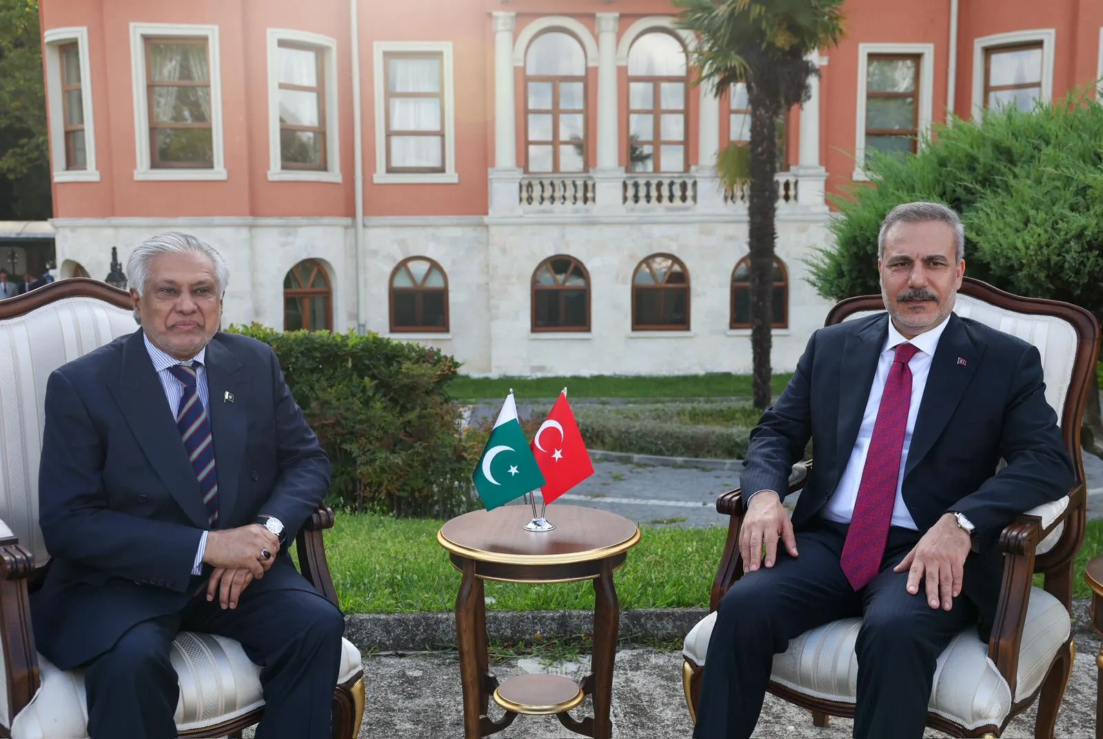 Diplomasinin kalbi İstanbul'da attı: Hakan Fidan'dan kritik görüşme