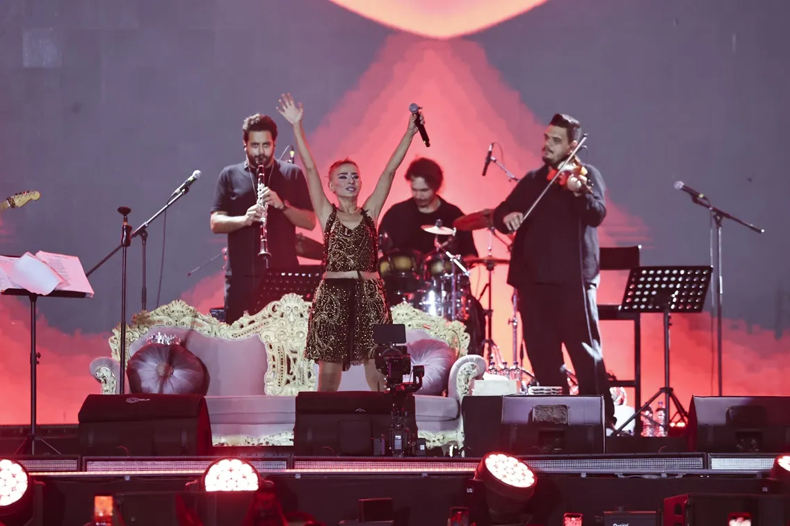 İstanbul Festivali sahnesinde Semicenk ve Yıldız Tilbe rüzgarı