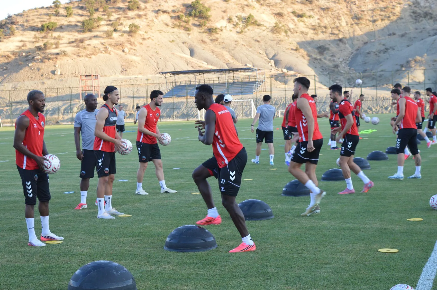 Mardin 1969 Spor'da Zirve Mesaisi Vanspor FK Önünde Hedef 3 Puan